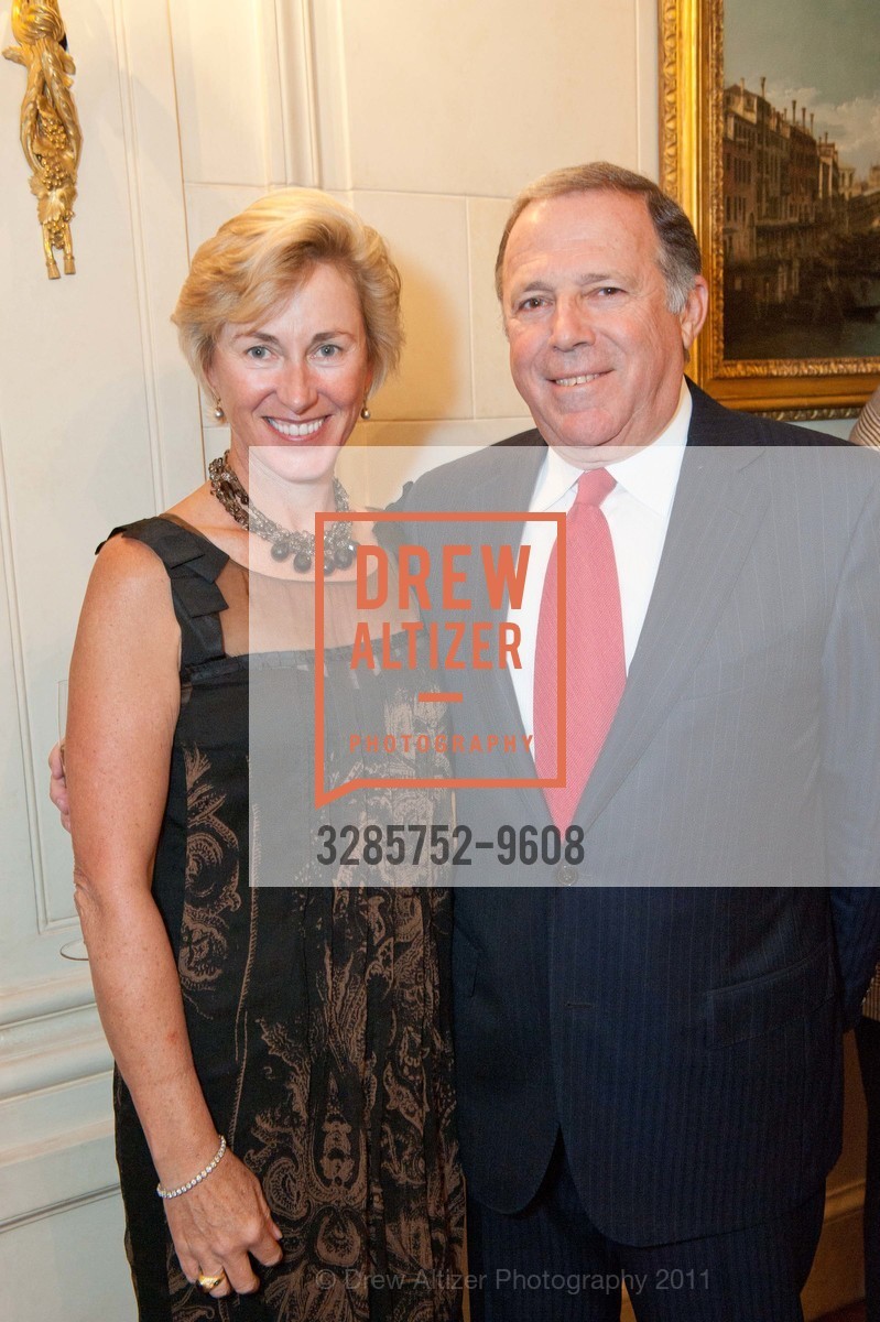 Caroline Price, Michael Price, Cocktail Reception at HANNA BOY'S CENTER, US, November 2nd, 2011, Photo #3285752-9608 Caroline Price, Michael Price, Photo #3285752-9608