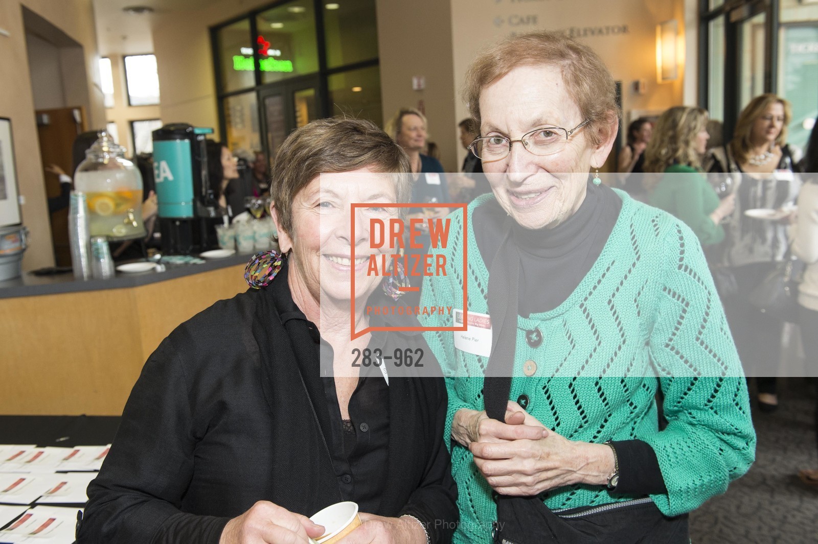 Susie Richardson, Helene Pier, Photo #283-962