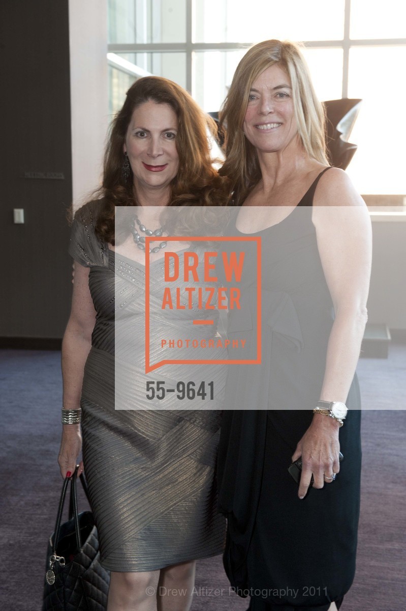 Patricia Ferrin Loucks, Leslie Mastoris, BRAVO! Club's Sneak Peek with General Director DAVID GOCKLEY and the ADLER FELLOWS, US, May 20th, 2011, Photo #55-9641 Patricia Ferrin Loucks, Leslie Mastoris, Photo #55-9641