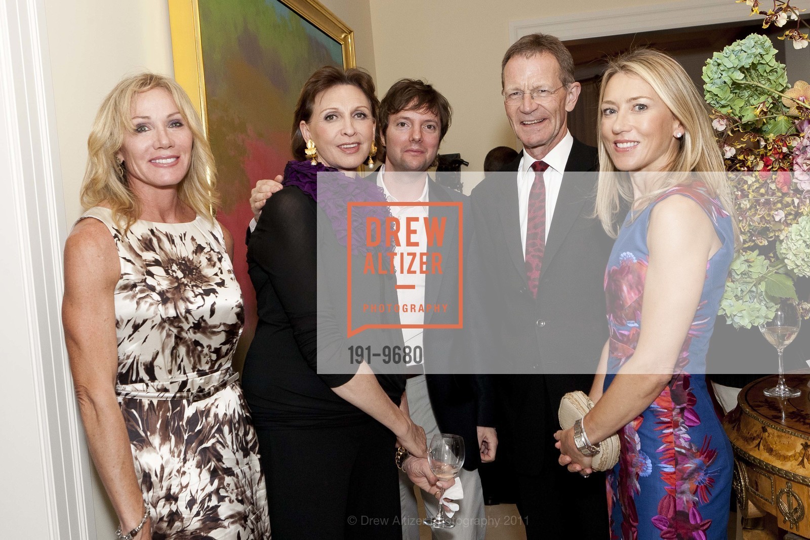 Rosemary Baker, Nicholas Serota, Juliet DeBaubigny, Reception Honoring Nick Serota, Director of the TATE MUSEUM, US, September 16th, 2011, Photo #191-9680 Rosemary Baker, Nicholas Serota, Juliet DeBaubigny, Photo #191-9680