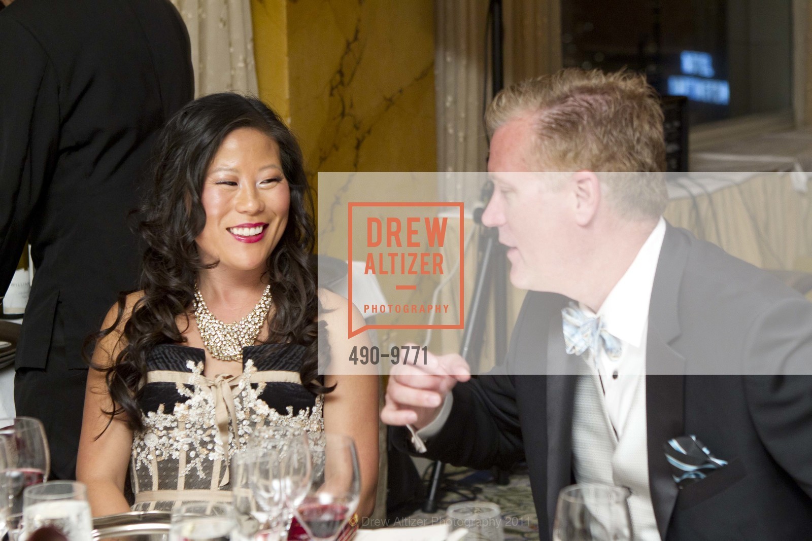 May Speck, Michael O'Neal, "Paris est une Fete" Gala organized by the FRENCH-AMERICAN CULTURAL SOCIETY at the Fairmont in San Francisco, US, September 18th, 2011, Photo #490-9771 May Speck, Michael O'Neal, Photo #490-9771