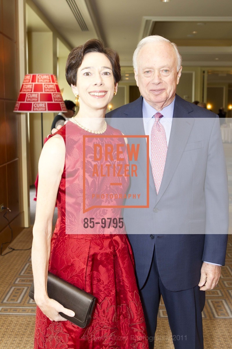 Barbara Vogelstein, John Vogelstein, First Annual San Francisco CURE Benefit Dinner, US, March 26th, 2011, Photo #85-9795 Barbara Vogelstein, John Vogelstein, Photo #85-9795