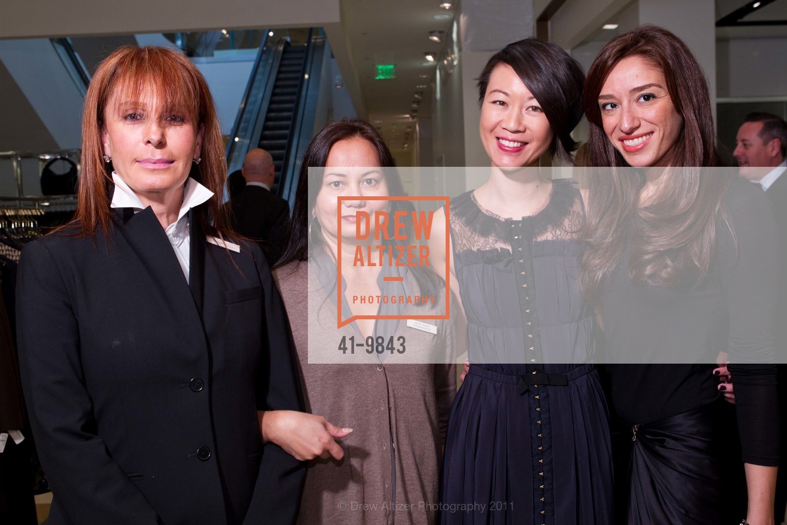 Hasmik Nazari, Beth Ryan, Daisy Yu, Somayeh Meseahi, Neiman Marcus Hosts Peter Copping of Nina Ricci, US, October 27th, 2011, Photo #41-9843 Hasmik Nazari, Beth Ryan, Daisy Yu, Somayeh Meseahi, Photo #41-9843