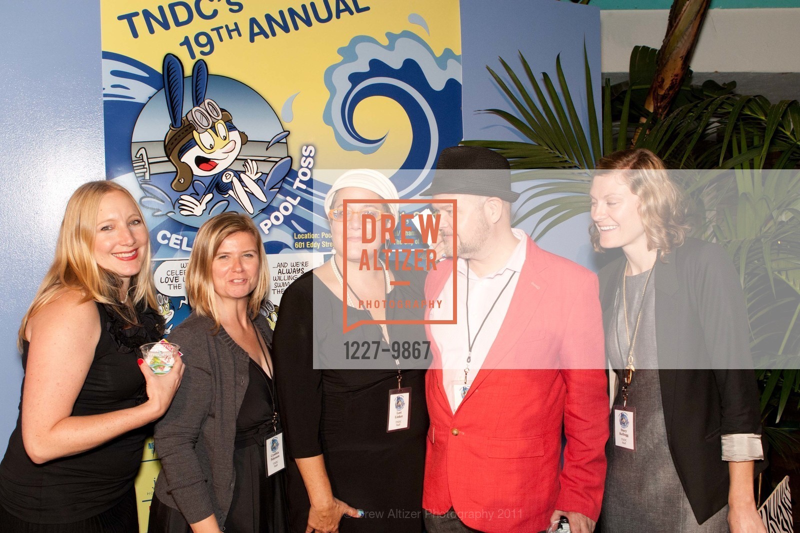 Lisa Repasky, Cynthia Peterson, Lori Linker, 19th Annual TNDC Celebrity Pool Toss, US, October 11th, 2011, Photo #1227-9867 Lisa Repasky, Cynthia Peterson, Lori Linker, Photo #1227-9867
