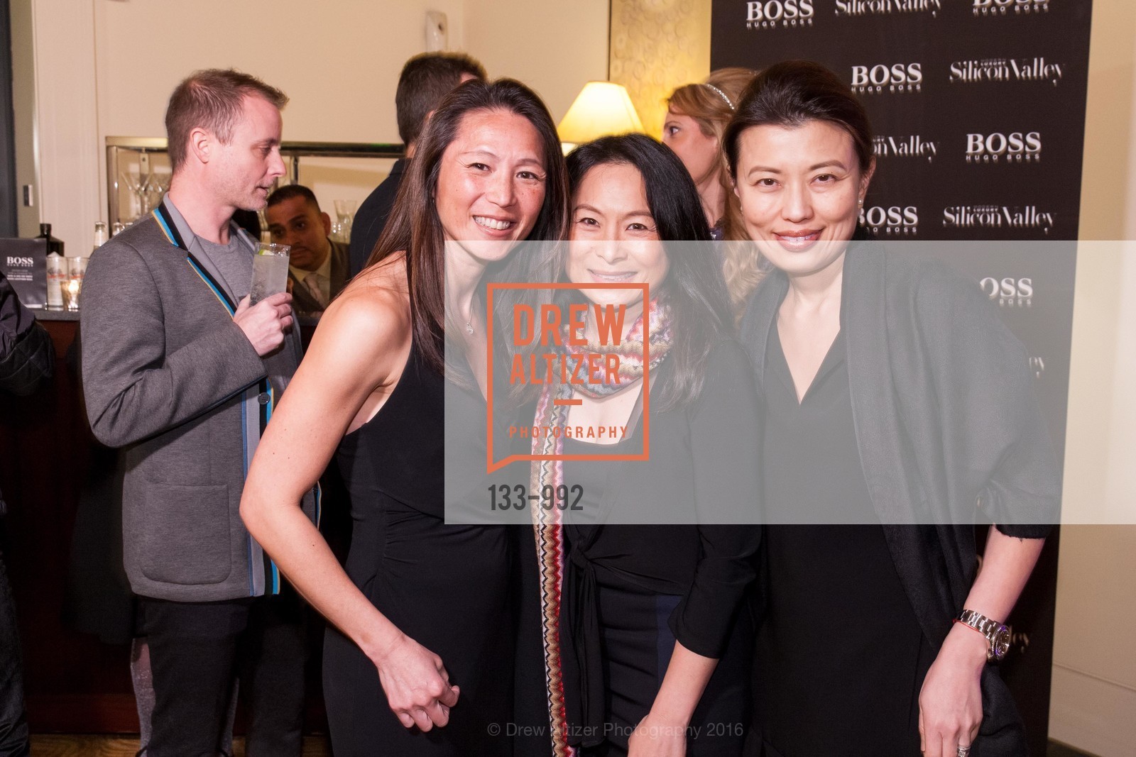 Minnie Sanford, Peggy Tom, Janet Hsu, Modern Luxury Silicon Valley Magazine Launch Party, Rosewood Sand Hill, March 2nd, 2016, Photo #133-992 Minnie Sanford, Peggy Tom, Janet Hsu, Photo #133-992