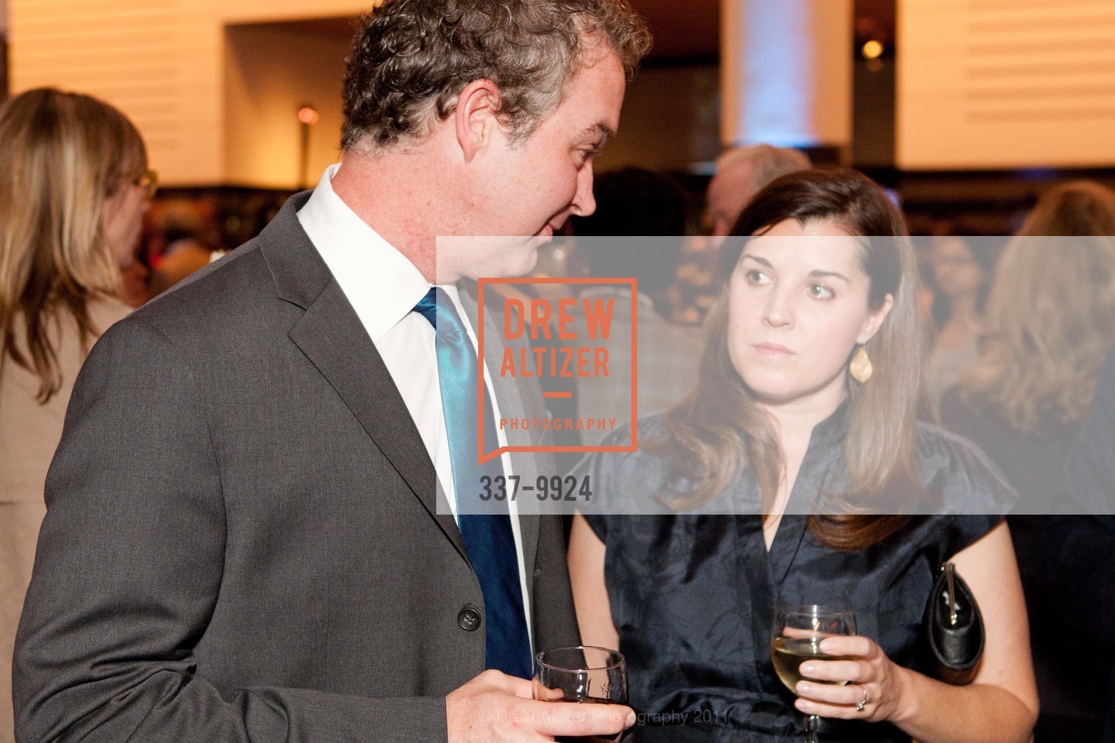 Haden Garrett, Michelle White, Richard Serra Opening at SFMOMA, US, October 12th, 2011, Photo #337-9924 Haden Garrett, Michelle White, Photo #337-9924