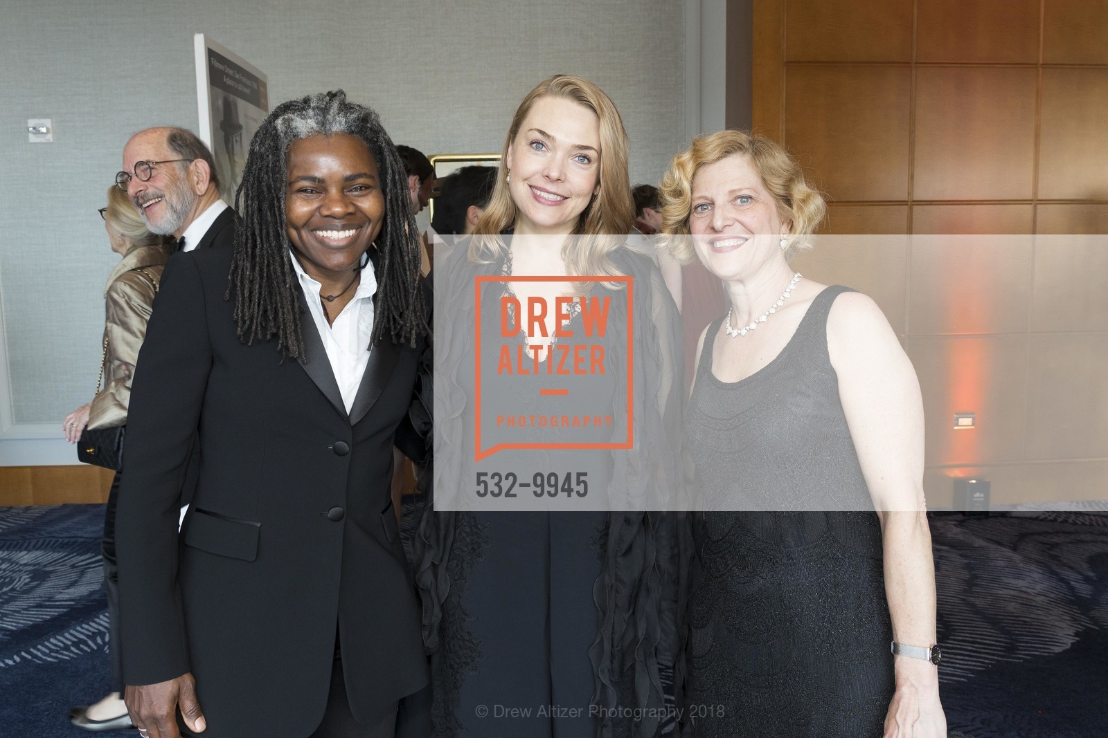 Tracy Chapman, Anya Gurholt, Carey Perloff, Photo #532-9945