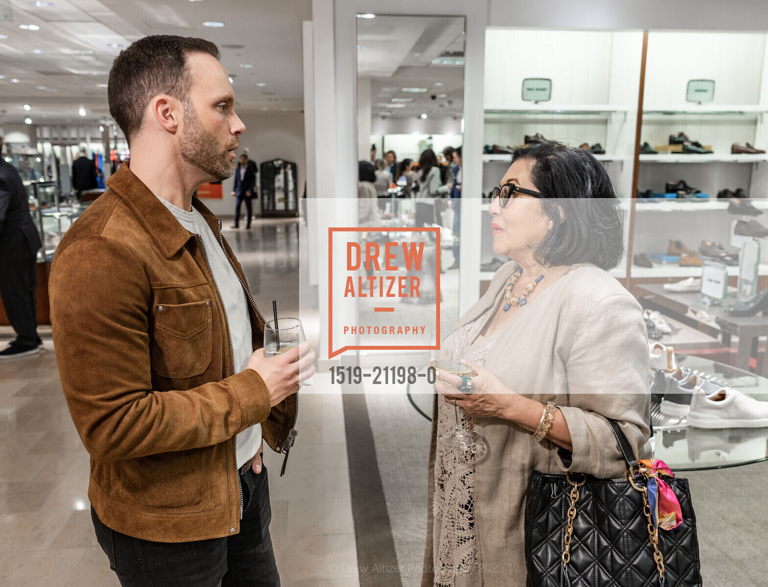 Liz Polo, Neiman Marcus San Francisco hosts Bergdorf Goodman & Neiman Marcus Men's Fashion Director Bruce Pask, Neiman Marcus @ 150 Stockton St, SF, CA 94108 US. Neiman Marcus @ 150 Stockton St, SF, CA 94108 US, May 9th, 2023, Photo #1519-21198-0 Liz Polo, Photo #1519-21198-0