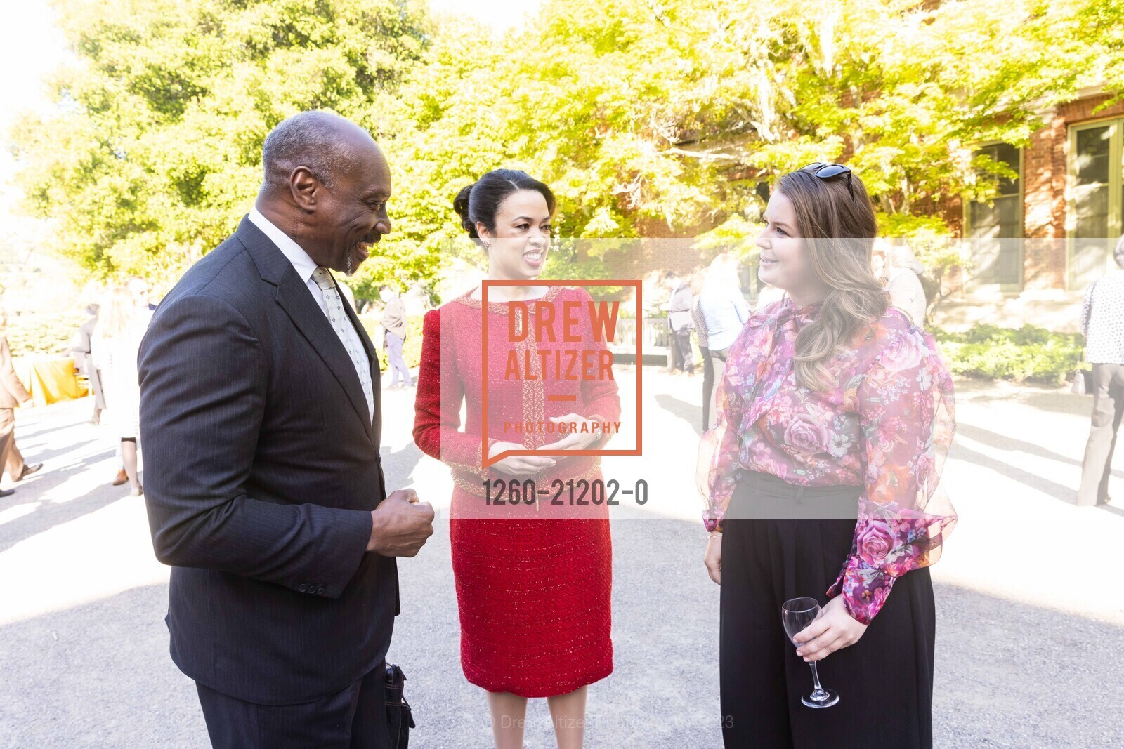 Gentry Smith, Deanna Tryon, Silicon Valley Office of Protocol Spring Reception, Filoli Historic House & Garden @ 86 Cañada Rd, Woodside, CA 94062 US. Filoli Historic House & Garden @ 86 Cañada Rd, Woodside, CA 94062 US, May 10th, 2023, Photo #1260-21202-0 Gentry Smith, Deanna Tryon, Photo #1260-21202-0