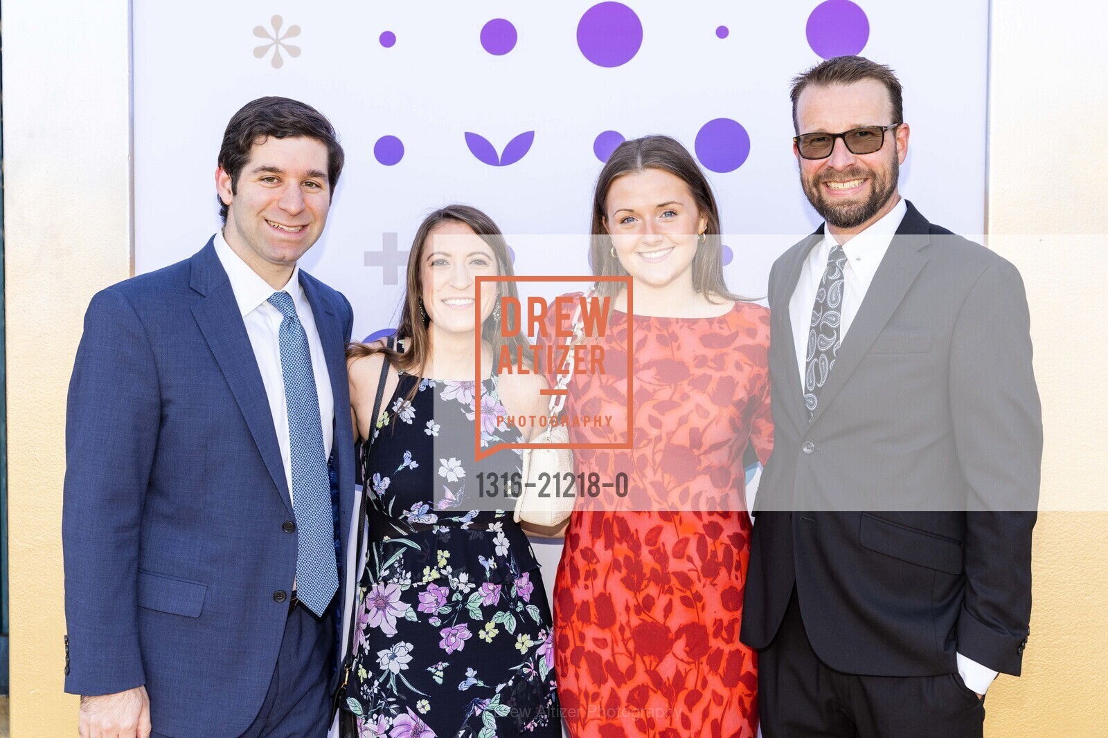 Daniel Chazen, Erica Bahr, Abby Smith, Chad Kenan, CommonSpirit's Humankindness Gala 2023, San Francisco. San Francisco, Photo #1316-21218-0 Daniel Chazen, Erica Bahr, Abby Smith, Chad Kenan, Photo #1316-21218-0