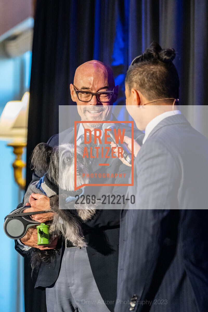 Steve Martin, Brendal, Calvin Kai Ku, Shanti Project/ PAWS Petchitecture 2023, Hotel Fairmont San Francisco @ 950 Mason St, SF, CA 94108 US. Hotel Fairmont San Francisco @ 950 Mason St, SF, CA 94108 US, May 18th, 2023, Photo #2269-21221-0 Steve Martin, Brendal, Calvin Kai Ku, Photo #2269-21221-0