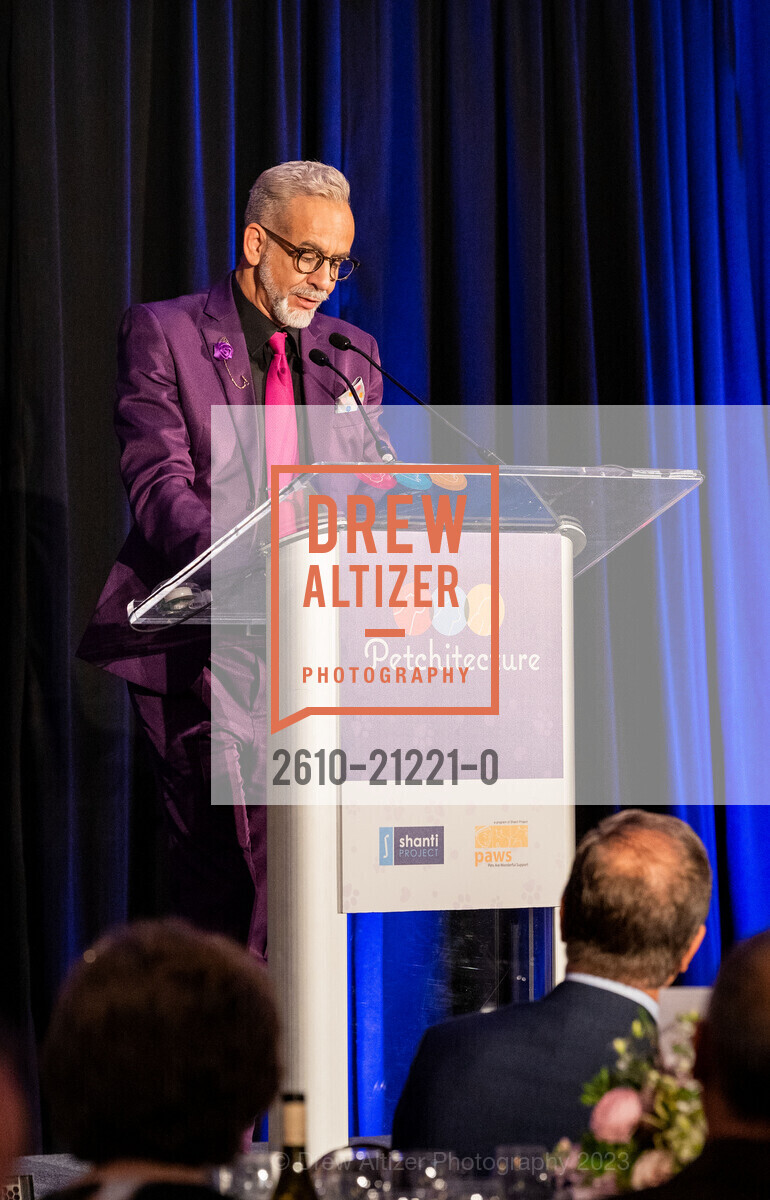 David Diaz, Shanti Project/ PAWS Petchitecture 2023, Hotel Fairmont San Francisco @ 950 Mason St, SF, CA 94108 US. Hotel Fairmont San Francisco @ 950 Mason St, SF, CA 94108 US, May 18th, 2023, Photo #2610-21221-0 David Diaz, Photo #2610-21221-0