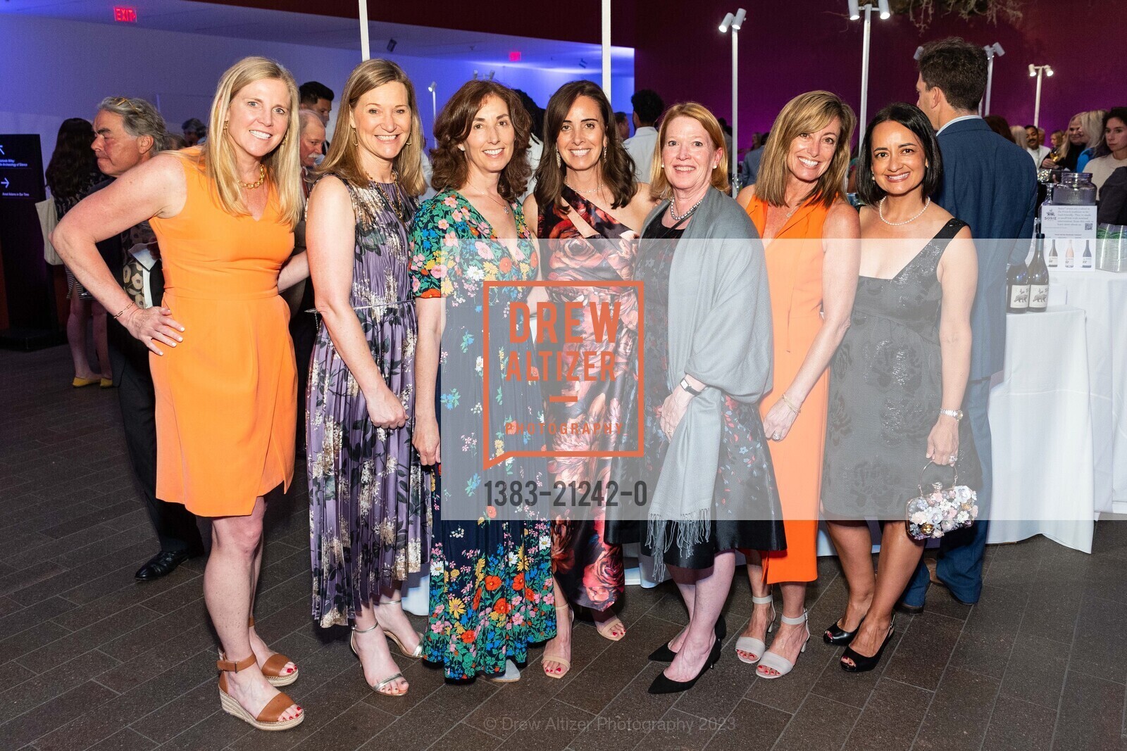Lara Sellers, Katie Gray, Flavia Harrod, Diana Ekstrand, Paige Kaplan, Allison Leopold, Raquel Ergo, Bouquets to Art Opening Night 2023, de Young Museum @ 50 Hagiwara Tea Garden Dr, SF, CA 94118 US. de Young Museum @ 50 Hagiwara Tea Garden Dr, SF, CA 94118 US, June 5th, 2023, Photo #1383-21242-0 Lara Sellers, Katie Gray, Flavia Harrod, Diana Ekstrand, Paige Kaplan, Allison Leopold, Raquel Ergo, Photo #1383-21242-0