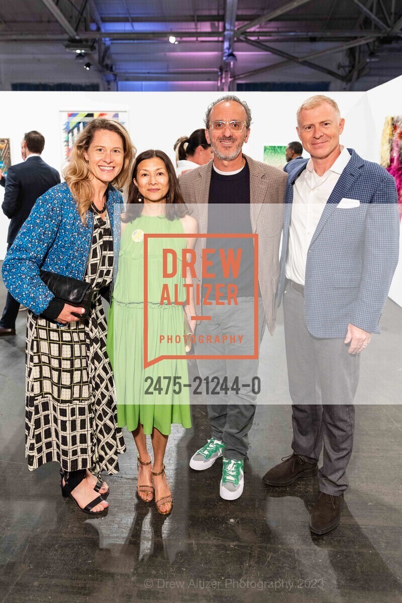 Abby Flores, Lizelle Green, Carlos Flores, Martin Green, Headlands Center for the Arts' 16th Annual Benefit Art Auction 2023, Festival Pavilion @ 38 Fort Mason, SF, CA 94123 US. Festival Pavilion @ 38 Fort Mason, SF, CA 94123 US, June 6th, 2023, Photo #2475-21244-0 Abby Flores, Lizelle Green, Carlos Flores, Martin Green, Photo #2475-21244-0