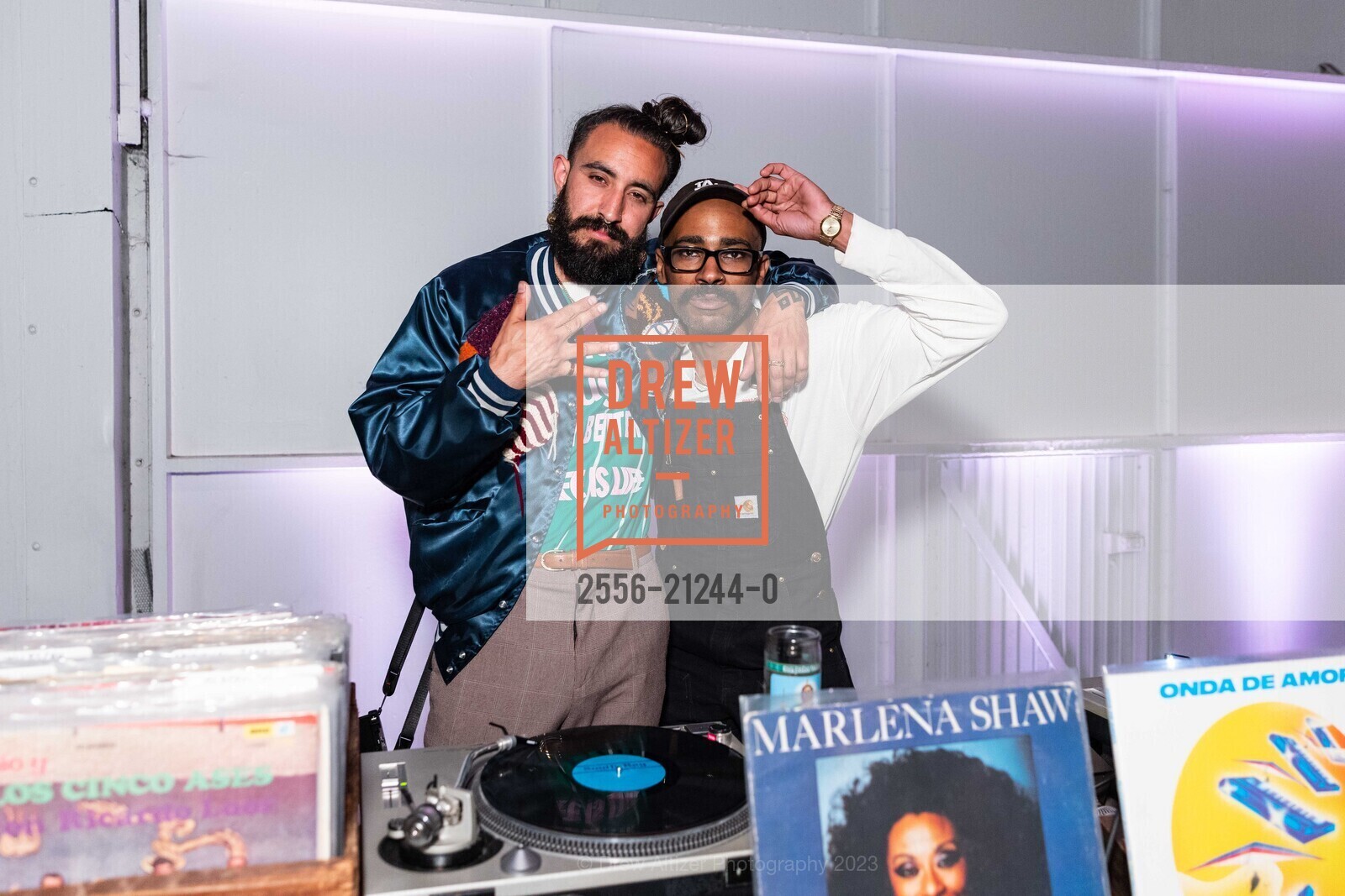 Emu Singh, Daryl Graves, Photo #2556-21244-0