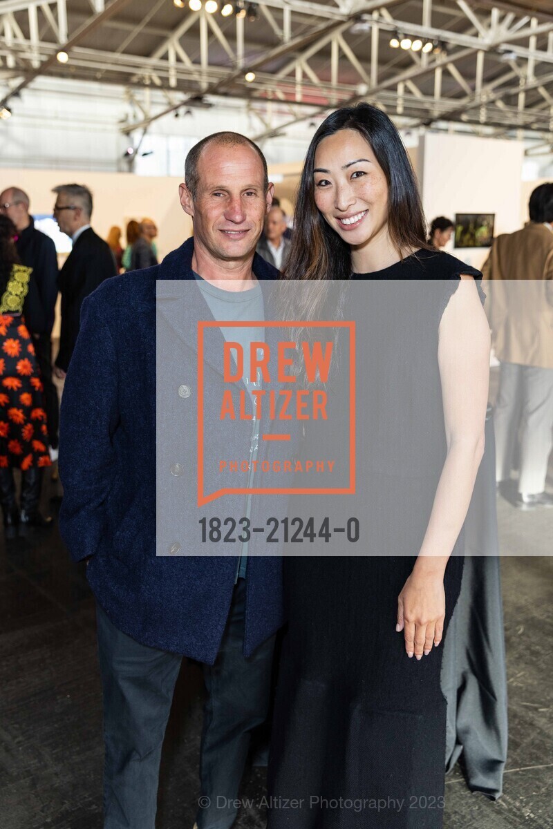 Ari Lurie, Kelly Huang, Headlands Center for the Arts' 16th Annual Benefit Art Auction 2023, Festival Pavilion @ 38 Fort Mason, SF, CA 94123 US. Festival Pavilion @ 38 Fort Mason, SF, CA 94123 US, June 6th, 2023, Photo #1823-21244-0 Ari Lurie, Kelly Huang, Photo #1823-21244-0