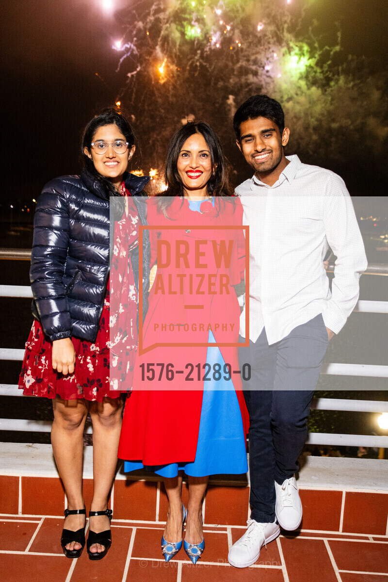 Elina Garg, Komal Shah, Bijoy Garg, Consular Corps' 4th of July Celebration 2023, Maritime Museum @ 900 Beach St, SF, CA 94109 US. Maritime Museum @ 900 Beach St, SF, CA 94109 US, Photo #1576-21289-0 Elina Garg, Komal Shah, Bijoy Garg, Photo #1576-21289-0
