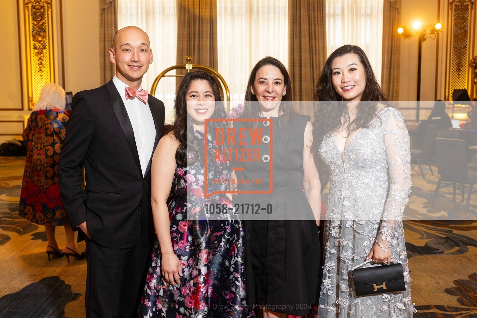 SAN FRANCISCO, CA - May 10 - Alex Quan, Marissa Seto, Polly Gardner And Helen Cheung Attend Dress For Success Gala 2024 On May 10th 2024 At Palace Hotel, A Luxury Collection Hotel In San Francisco, CA (Photo - Natalie Shrik For Drew Altizer Photography), Dress For Success Gala 2024, Palace Hotel, a Luxury Collection Hotel. 2 New Montgomery St, SF, CA 94105 US, May 10th, 2024, Photo #1058-21712-0 SAN FRANCISCO, CA - May 10 - Alex Quan, Marissa Seto, Polly Gardner And Helen Cheung Attend Dress For Success Gala 2024 On May 10th 2024 At Palace Hotel, A Luxury Collection Hotel In San Francisco, CA (Photo - Natalie Shrik For Drew Altizer Photography), Photo #1058-21712-0