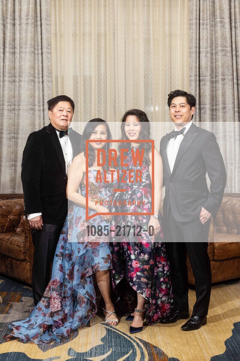 David Seto, Sharon Seto, Marissa Seto, Steve Seto, Dress For Success Gala 2024, Palace Hotel, a Luxury Collection Hotel. 2 New Montgomery St, SF, CA 94105 US, May 10th, 2024, Photo #1085-21712-0 David Seto, Sharon Seto, Marissa Seto, Steve Seto, Photo #1085-21712-0