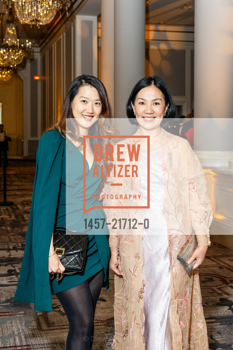 SAN FRANCISCO, CA - May 10 - Kwiri Yang And Anny Soerjanto Attend Dress For Success Gala 2024 On May 10th 2024 At Palace Hotel, A Luxury Collection Hotel In San Francisco, CA (Photo - Jessica Monroy For Drew Altizer Photography), Dress For Success Gala 2024, Palace Hotel, a Luxury Collection Hotel. 2 New Montgomery St, SF, CA 94105 US, May 10th, 2024, Photo #1457-21712-0 SAN FRANCISCO, CA - May 10 - Kwiri Yang And Anny Soerjanto Attend Dress For Success Gala 2024 On May 10th 2024 At Palace Hotel, A Luxury Collection Hotel In San Francisco, CA (Photo - Jessica Monroy For Drew Altizer Photography), Photo #1457-21712-0