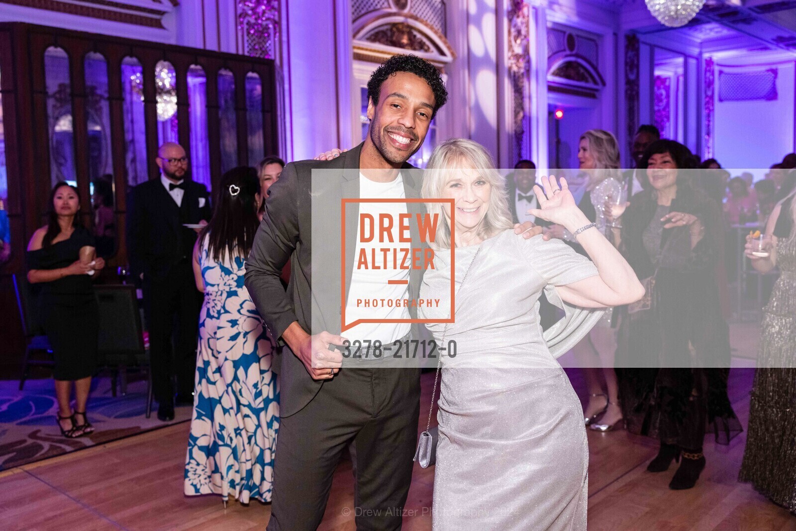 SAN FRANCISCO, CA - May 10 - Daniel Davison Olivera And Cindy Beltz Attend Dress For Success Gala 2024 On May 10th 2024 At Palace Hotel, A Luxury Collection Hotel In San Francisco, CA (Photo - Jessica Monroy For Drew Altizer Photography), Dress For Success Gala 2024, Palace Hotel, a Luxury Collection Hotel. 2 New Montgomery St, SF, CA 94105 US, May 10th, 2024, Photo #3278-21712-0 SAN FRANCISCO, CA - May 10 - Daniel Davison Olivera And Cindy Beltz Attend Dress For Success Gala 2024 On May 10th 2024 At Palace Hotel, A Luxury Collection Hotel In San Francisco, CA (Photo - Jessica Monroy For Drew Altizer Photography), Photo #3278-21712-0