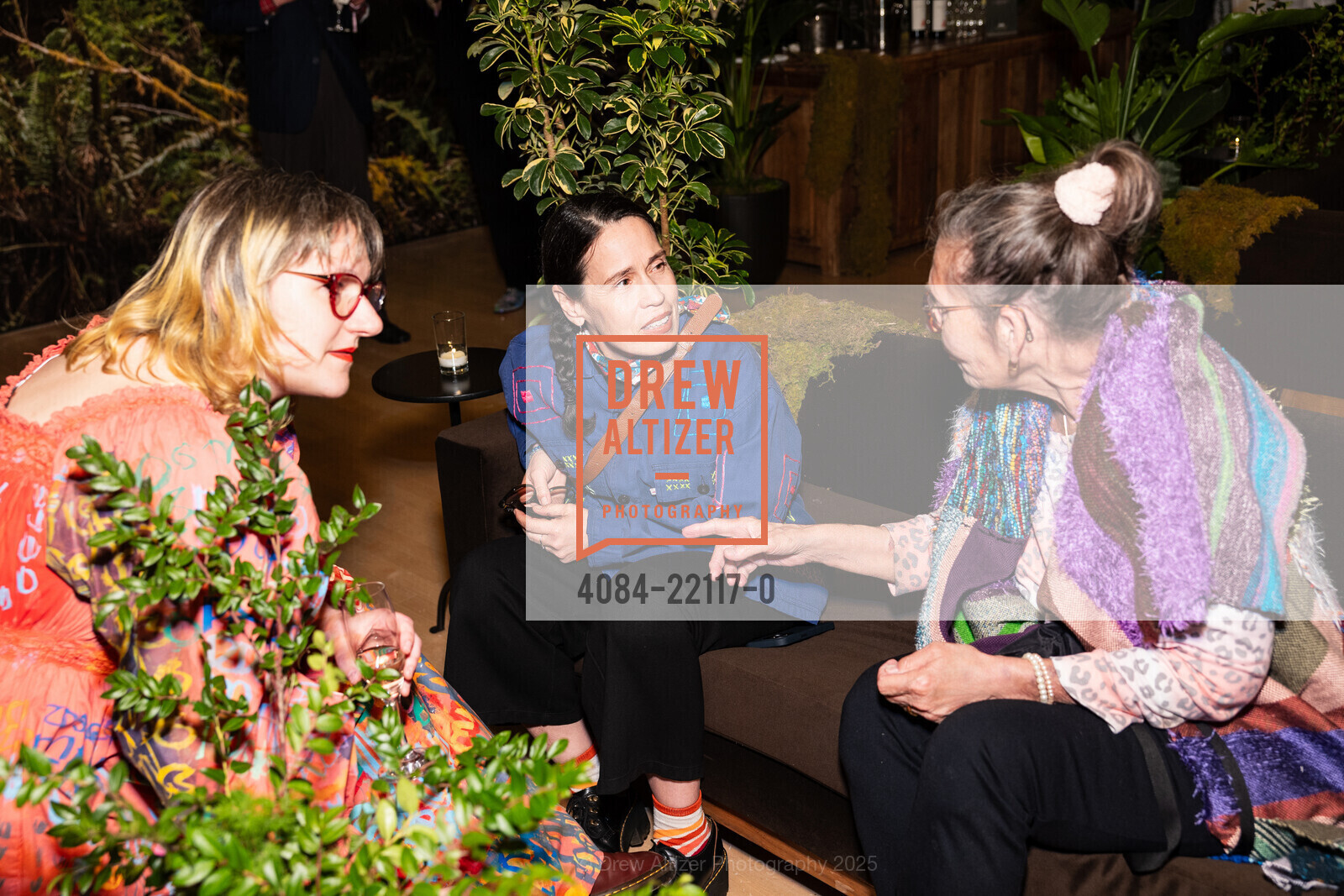 Madelyn Covey, Julie Plasencia, Franna Lusson, SFMOMA's ArtBash 2025, SFMOMA. 151 Third Street, April 23rd, 2025, Photo #4084-22117-0 Madelyn Covey, Julie Plasencia, Franna Lusson, Photo #4084-22117-0