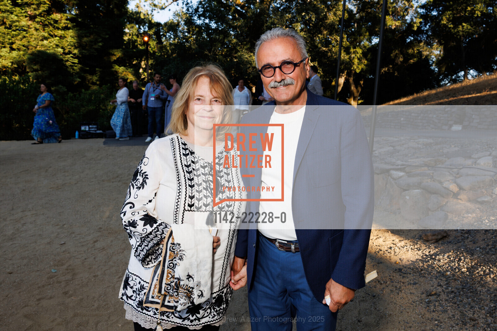 Theresa Kepic, Frank Naeymi-Rad, Photo #1142-22228-0