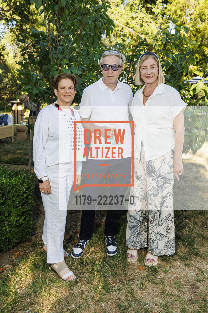 Stephanie Barron, Kevin Keim, Suzanne Deal Booth, Manetti Shrem Opera: La Fille du régiment and Dinner at Charles Krug for Festival Napa Valley 2025, Charles Krug. 2800 Main Street, July 18th, 2025, Photo #1179-22237-0 Stephanie Barron, Kevin Keim, Suzanne Deal Booth, Photo #1179-22237-0